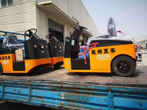 有質(zhì)量有保證，杭叉的電動牽引車再一次交付天津某企業(yè)！