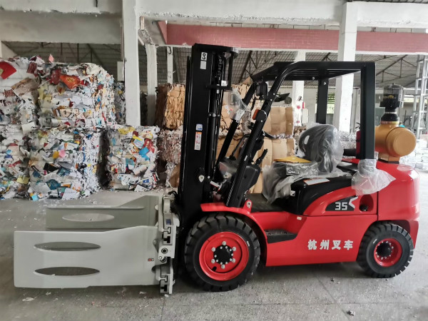 你的內(nèi)燃叉車柴油濾芯有在正確更換嗎？