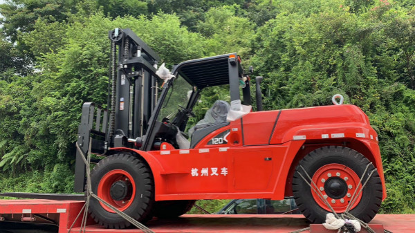 內(nèi)燃叉車(chē)動(dòng)力不足？機(jī)油要保養(yǎng)！